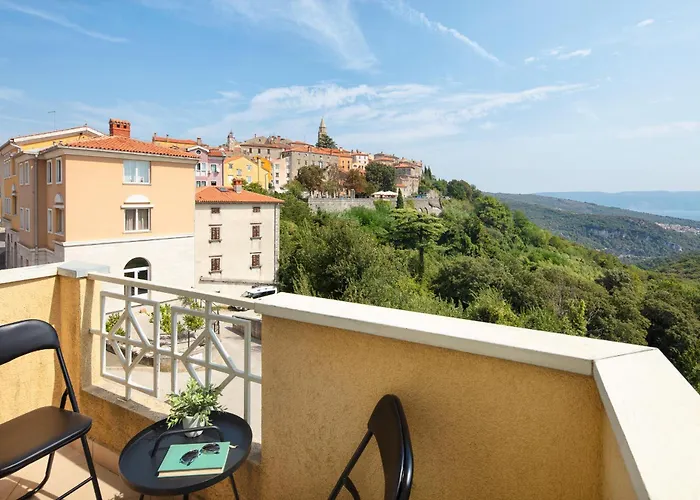 Navona Apartment