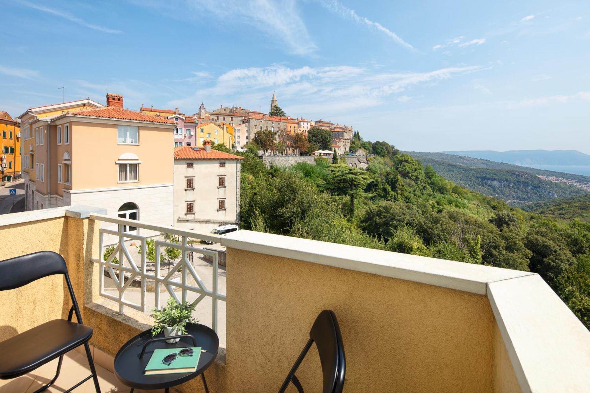 Navona * Labin (Istria)